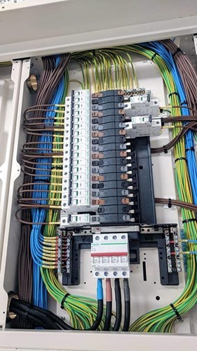 Pre-wired distribution board picture 1
